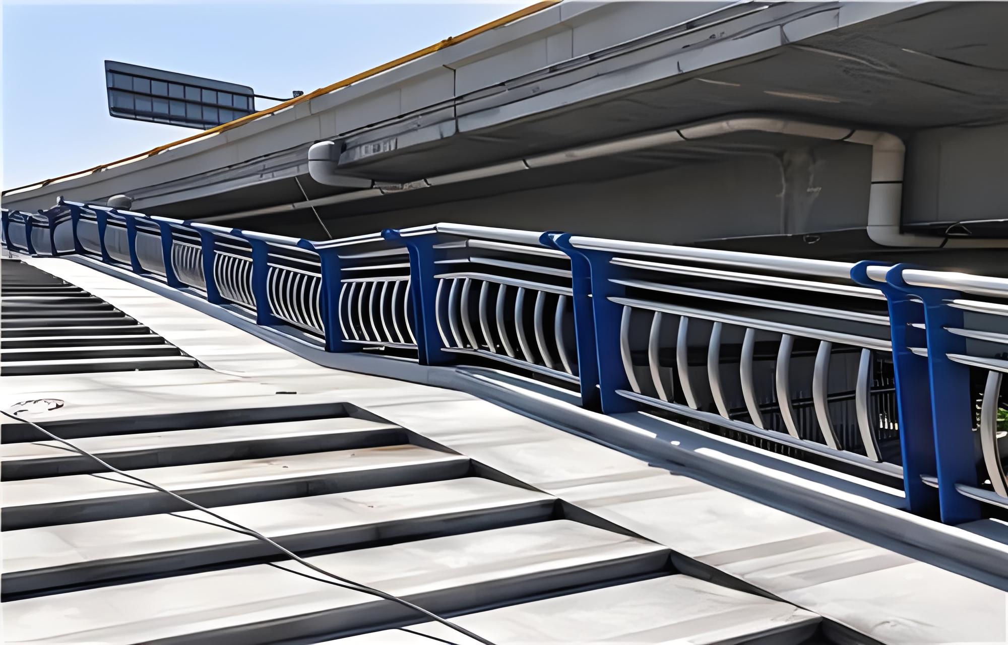 浦东不锈钢桥梁护栏维护方案：确保安全，延长使用寿命